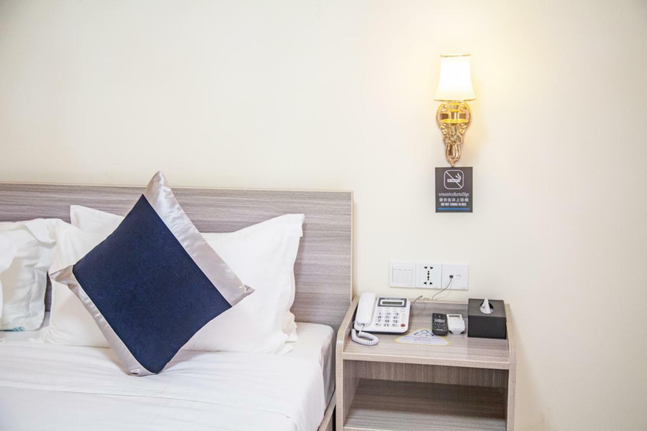 City Comfort Hotel Phnom Penh Airport Екстериор снимка