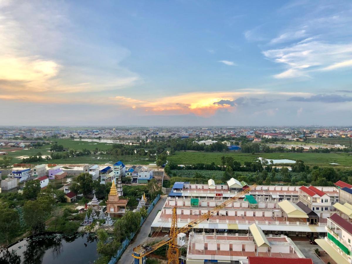 City Comfort Hotel Phnom Penh Airport Екстериор снимка
